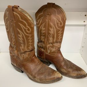 Justin cowboy boots 10 1/2 D authentic USA made